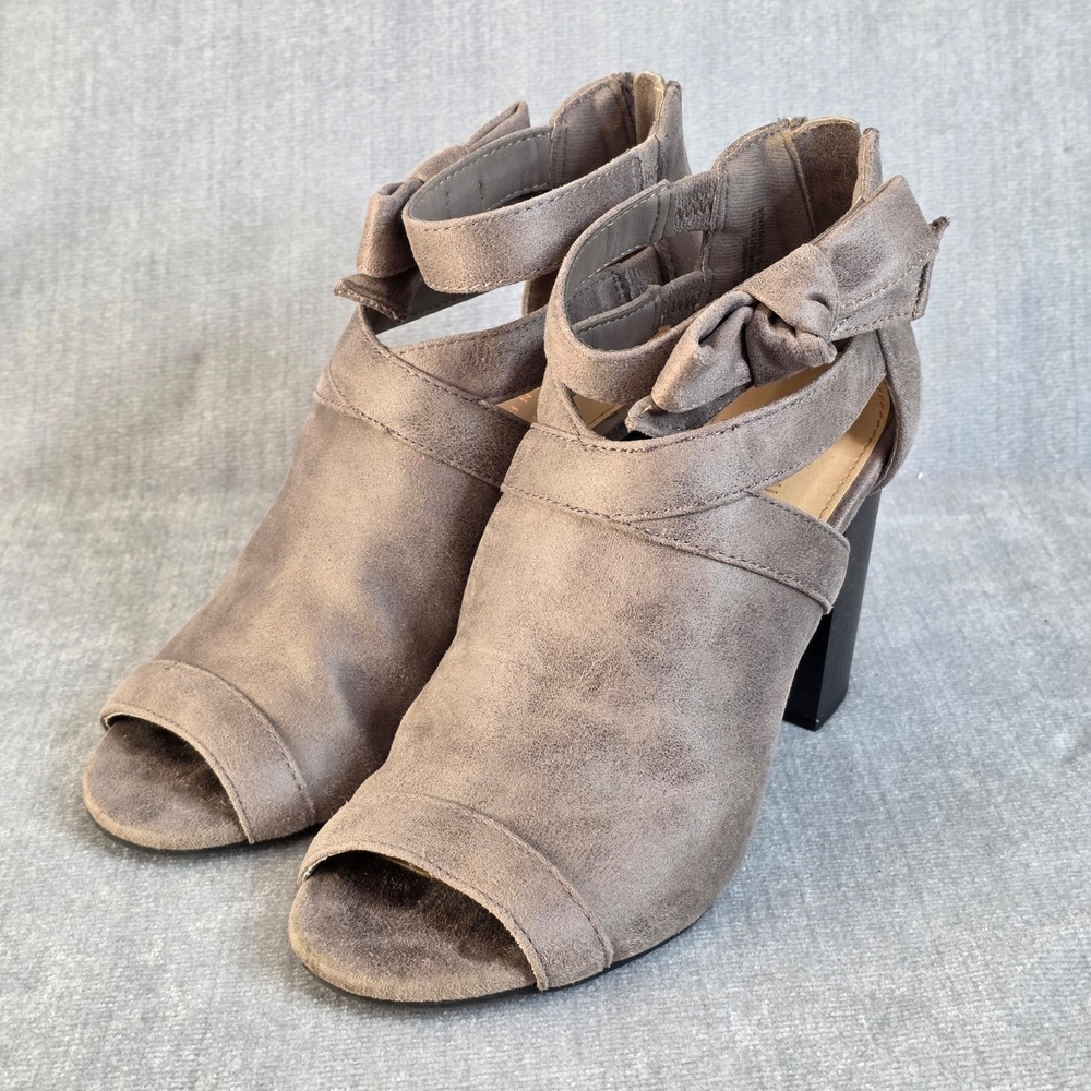 LC Lauren Conrad Peep Toe Booties Womens 7 Grey Java Bow Cut Out Block Heel